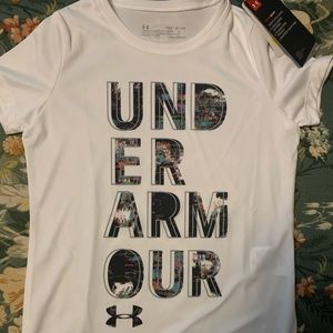 Under armour little boys sz5 cool shirt